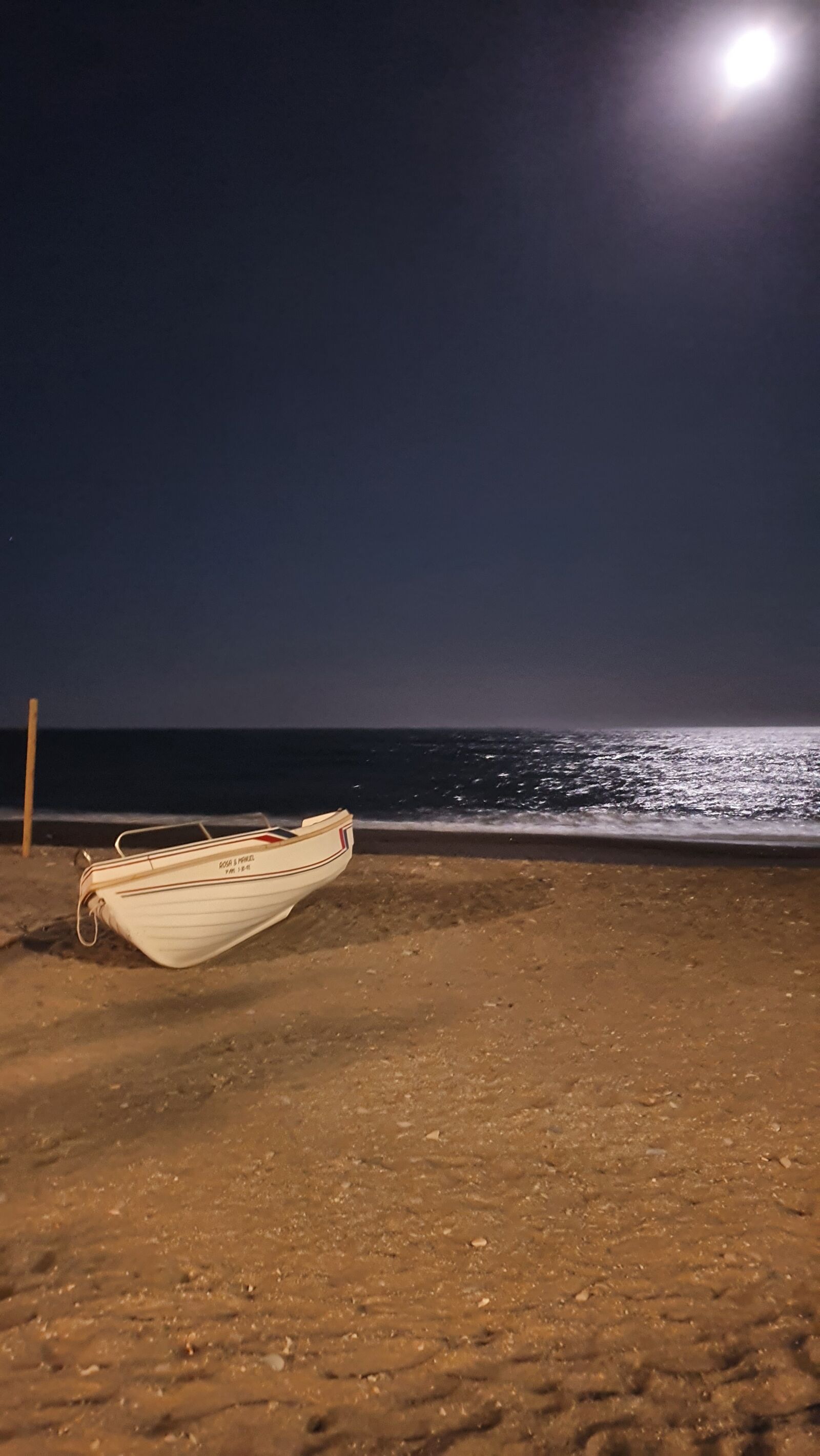 Samsung Galaxy S10+ sample photo. Beach, night, moon photography