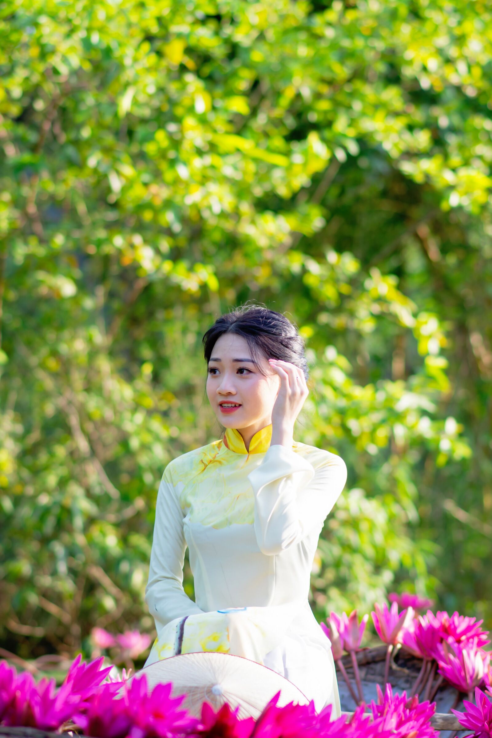 Nikon D7100 sample photo. Girl, cute, gun rose photography