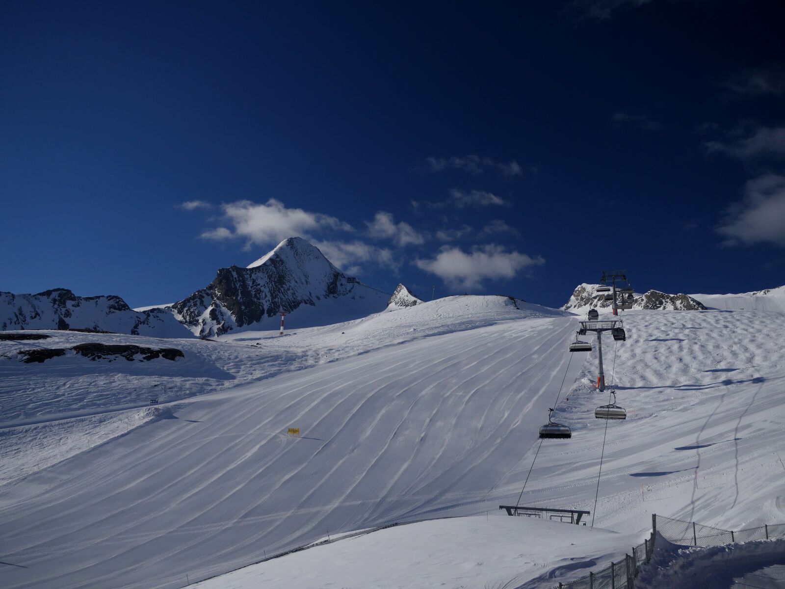 Panasonic Lumix DMC-GX8 sample photo. Dream day, skiing, ski photography