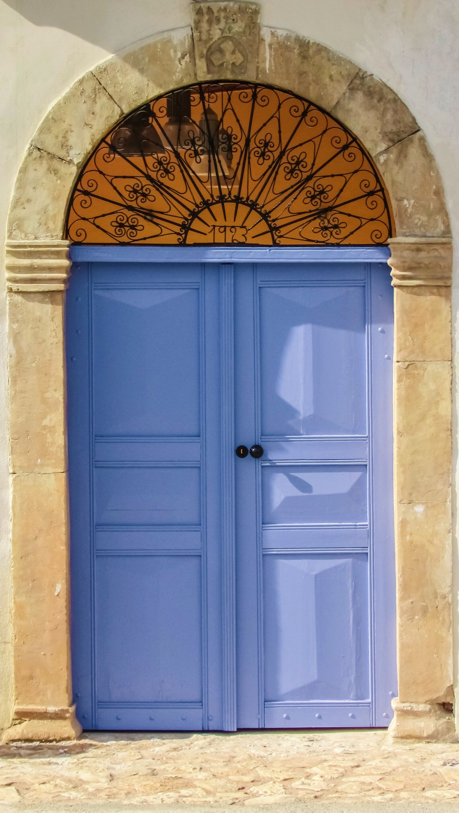 Canon PowerShot SX400 IS sample photo. Door, old, traditional photography