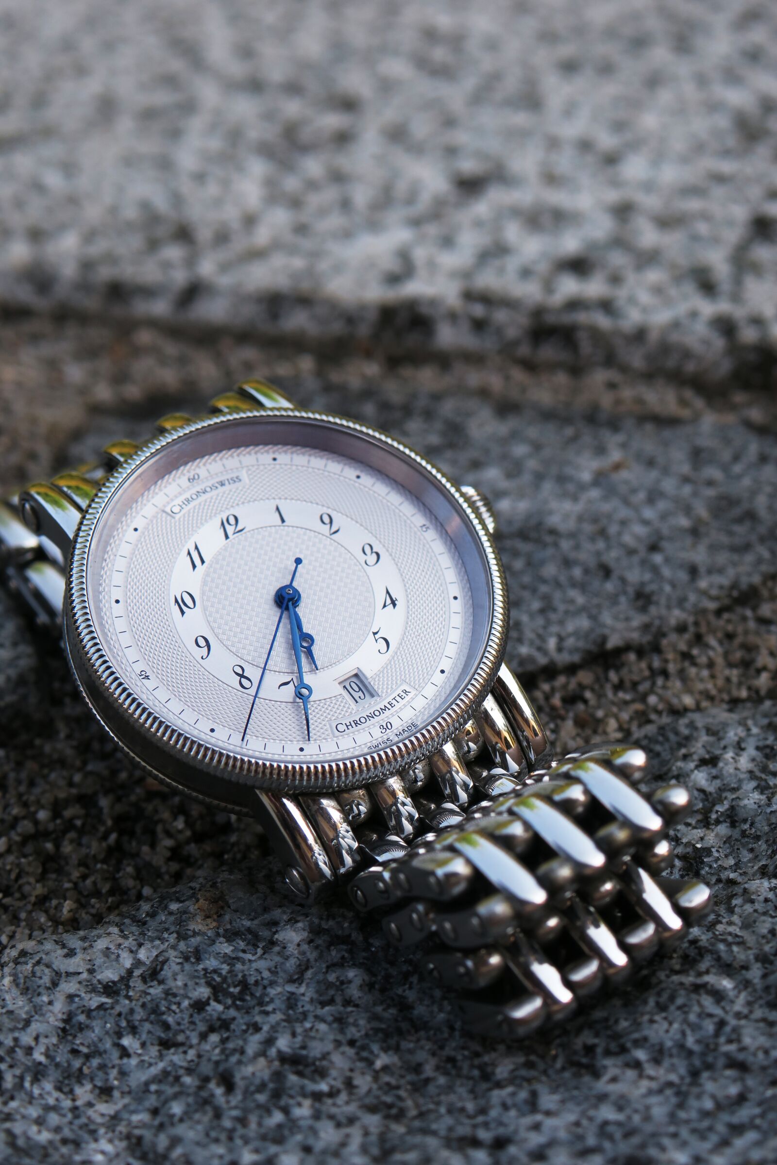 Canon PowerShot G3 X sample photo. Clock, chronometer, silver photography
