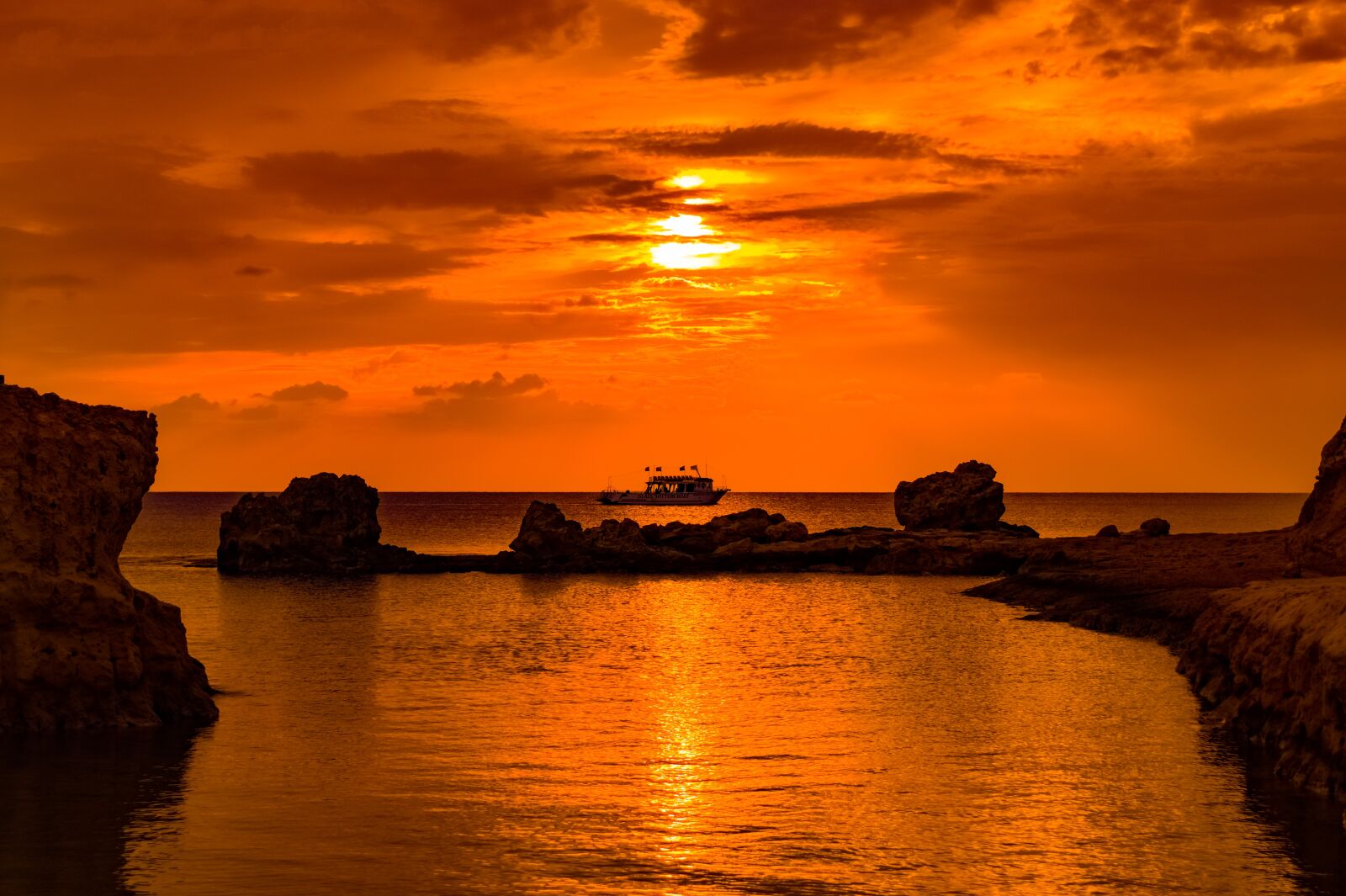 Nikon D3300 sample photo. Sunset, sea, sky photography