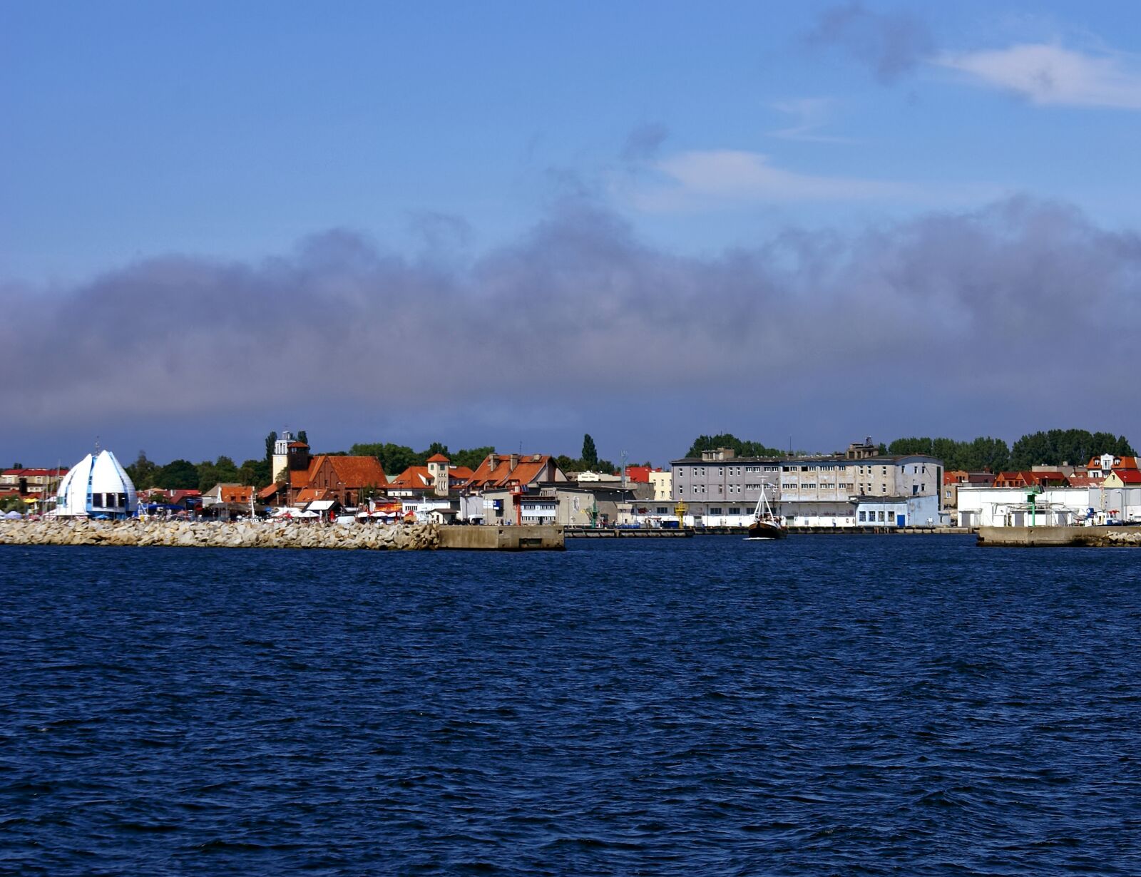 Sony Alpha DSLR-A100 sample photo. Sea, port, the waterfront photography