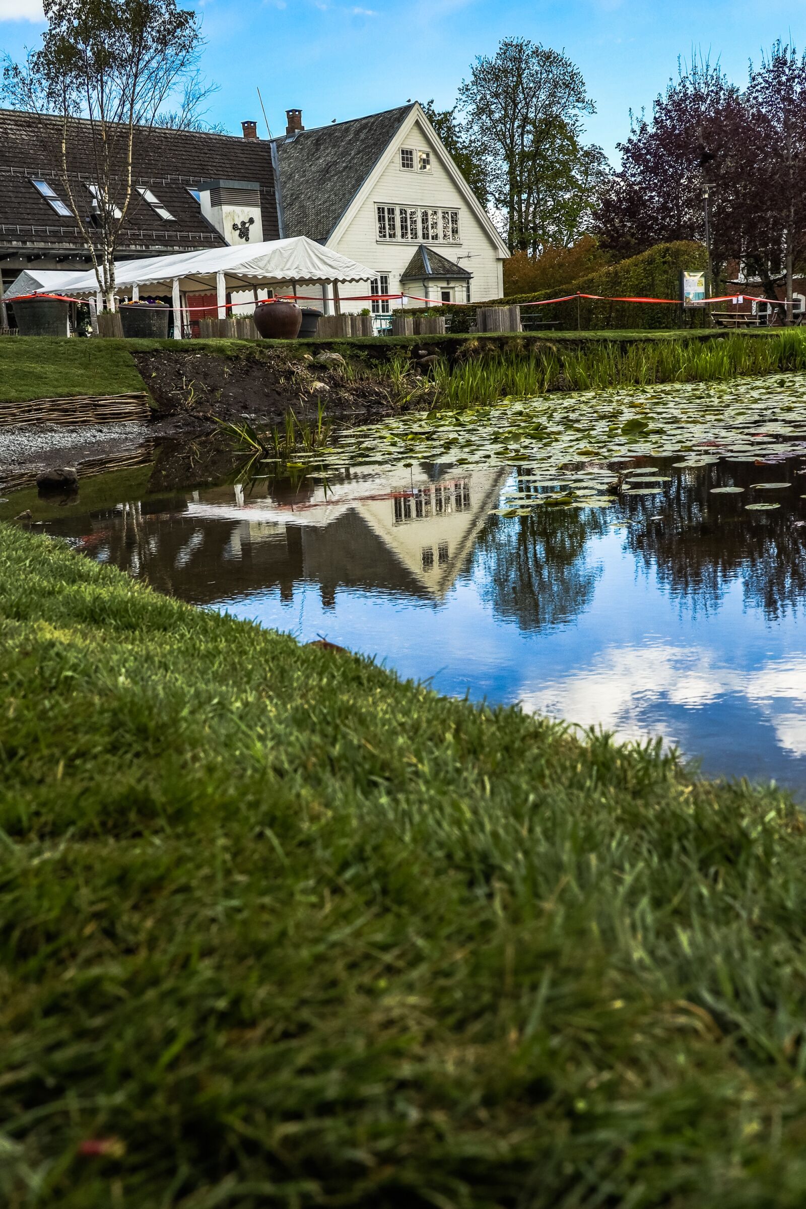 Canon EOS R sample photo. Building, landscape, water photography