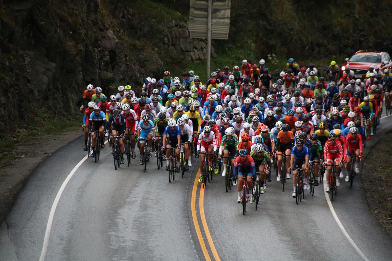 Canon EOS 750D (EOS Rebel T6i / EOS Kiss X8i) sample photo. Uci road world championships photography