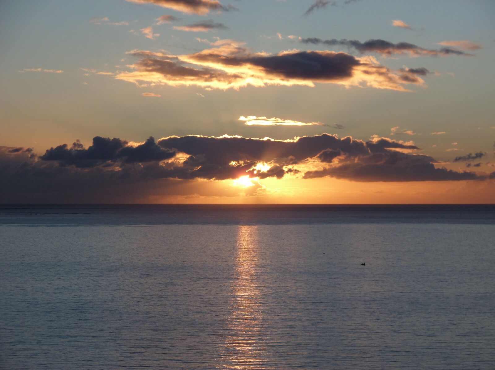 Samsung WB30F/WB31F/WB32F sample photo. Sunrise, island, atlantic ocean photography