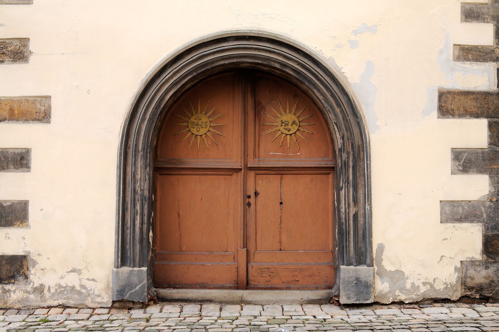 Canon EOS 5D sample photo. Door, architecture, input photography