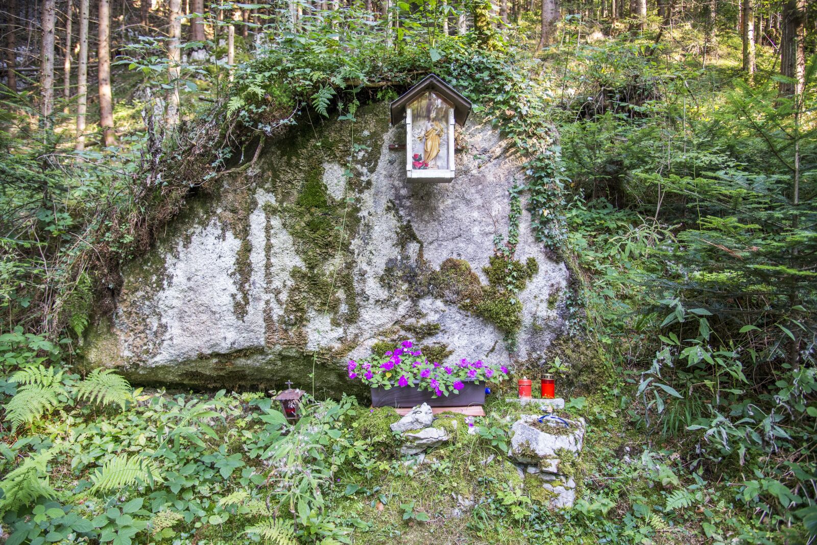 Nikon D600 sample photo. Memorial, religion, sad photography