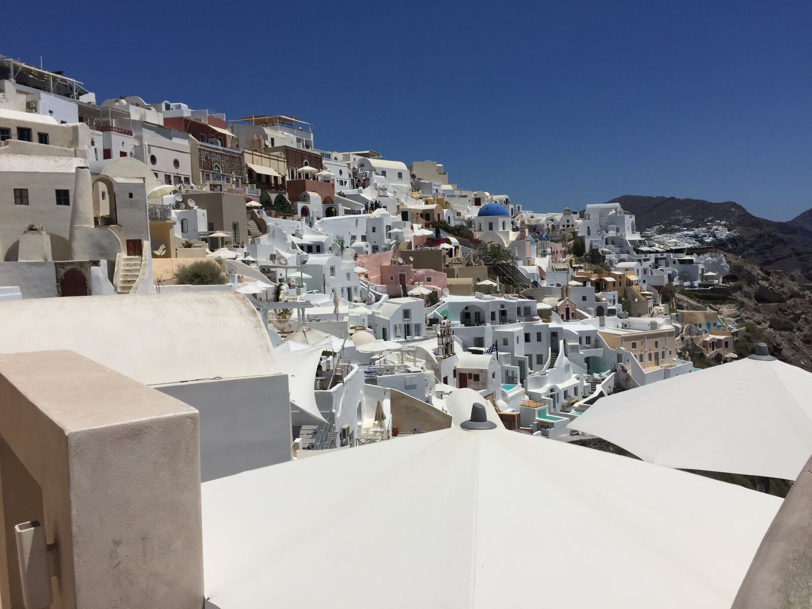 iPhone 6 Plus back camera 4.15mm f/2.2 sample photo. Oia, santorini, greece photography