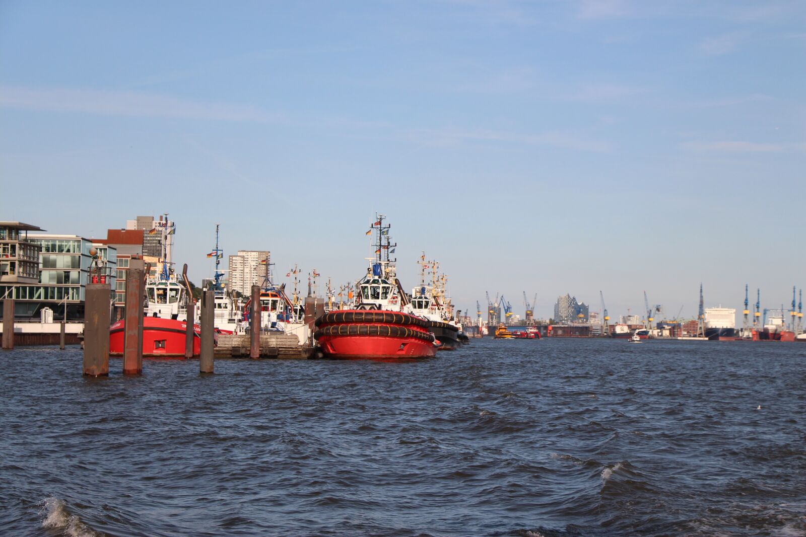 Canon EOS 650D (EOS Rebel T4i / EOS Kiss X6i) sample photo. Hamburg, port, hanseatic photography