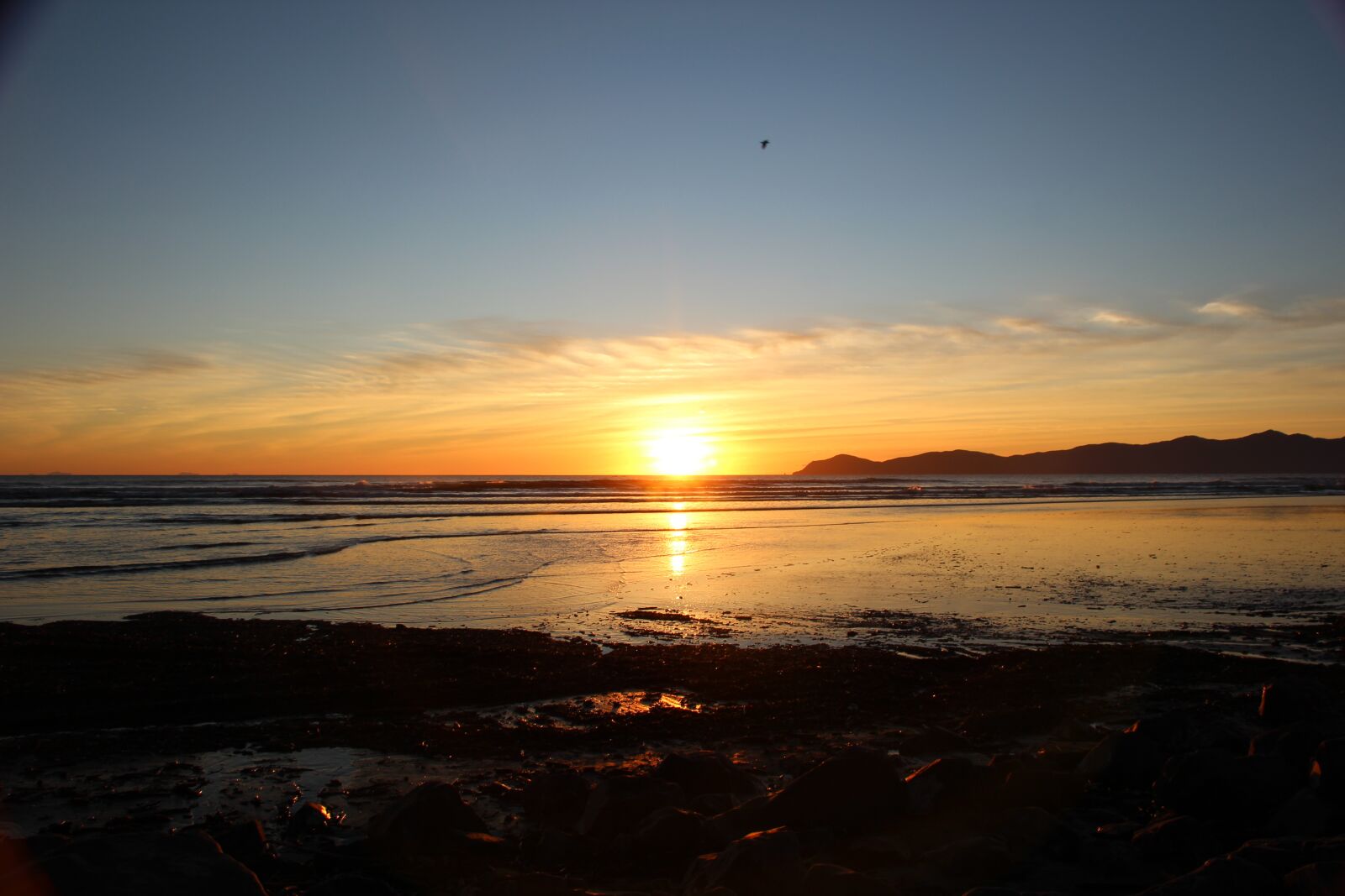 Canon EOS 600D (Rebel EOS T3i / EOS Kiss X5) sample photo. Paraparaumu, beach, sunset photography