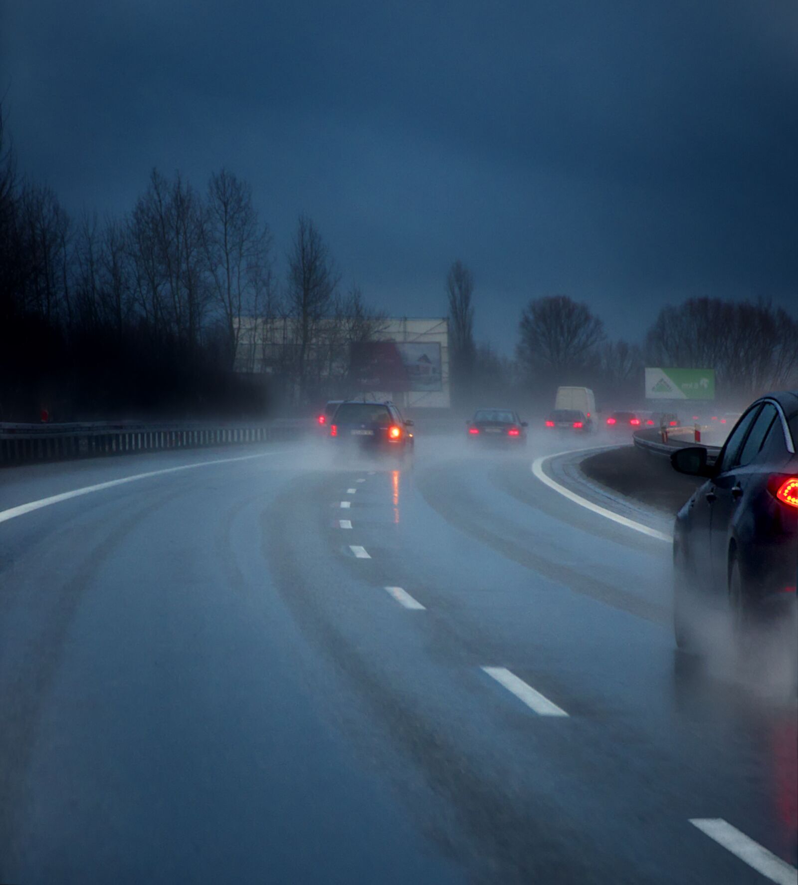 Nikon D7000 sample photo. Highway, rain, danger photography
