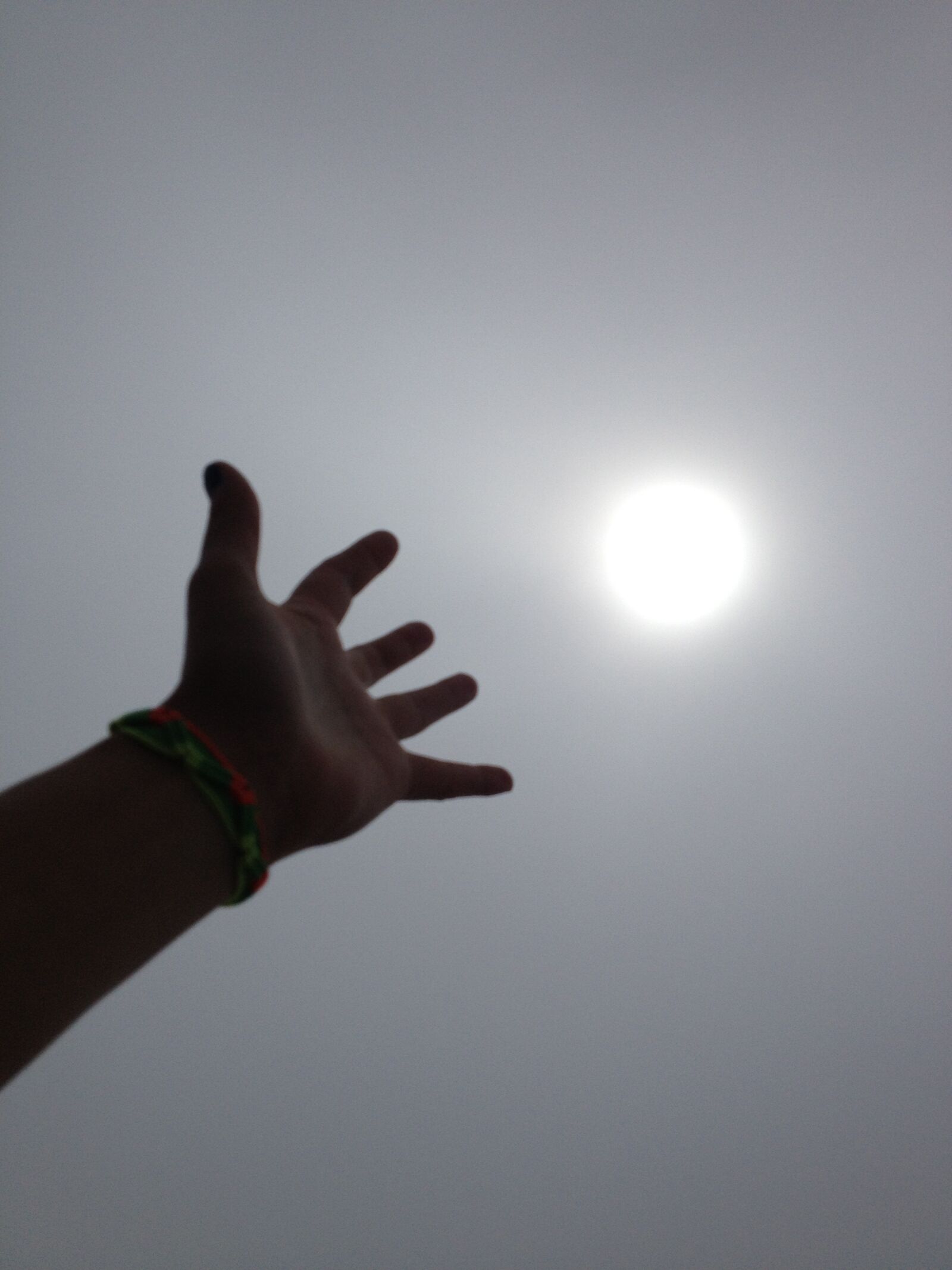 Apple iPhone 4S sample photo. Hand, reach, sun photography