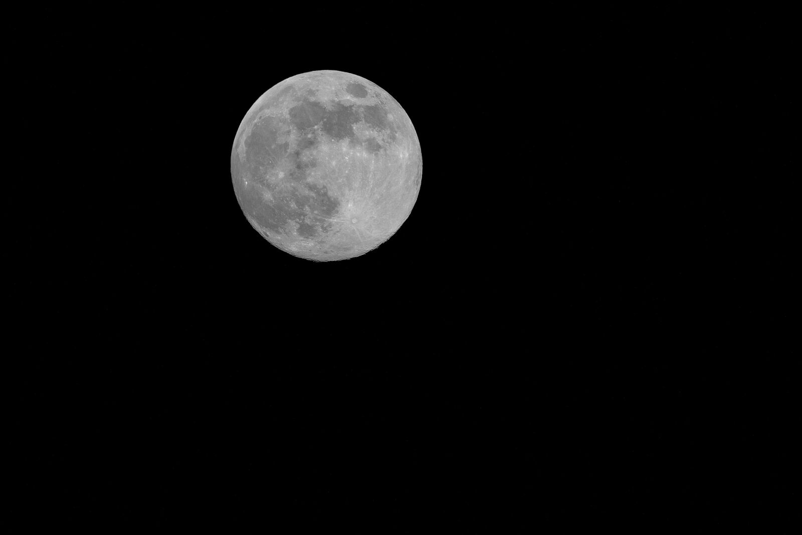 Canon EOS 60D + Canon EF 100-400mm F4.5-5.6L IS USM sample photo. Moon, night, moonlight photography
