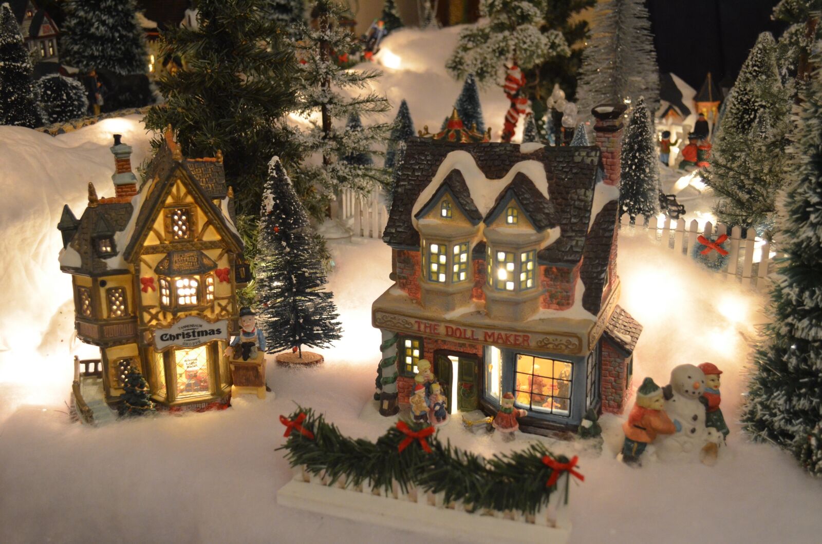 Nikon D5100 sample photo. Village, christmas, snow photography