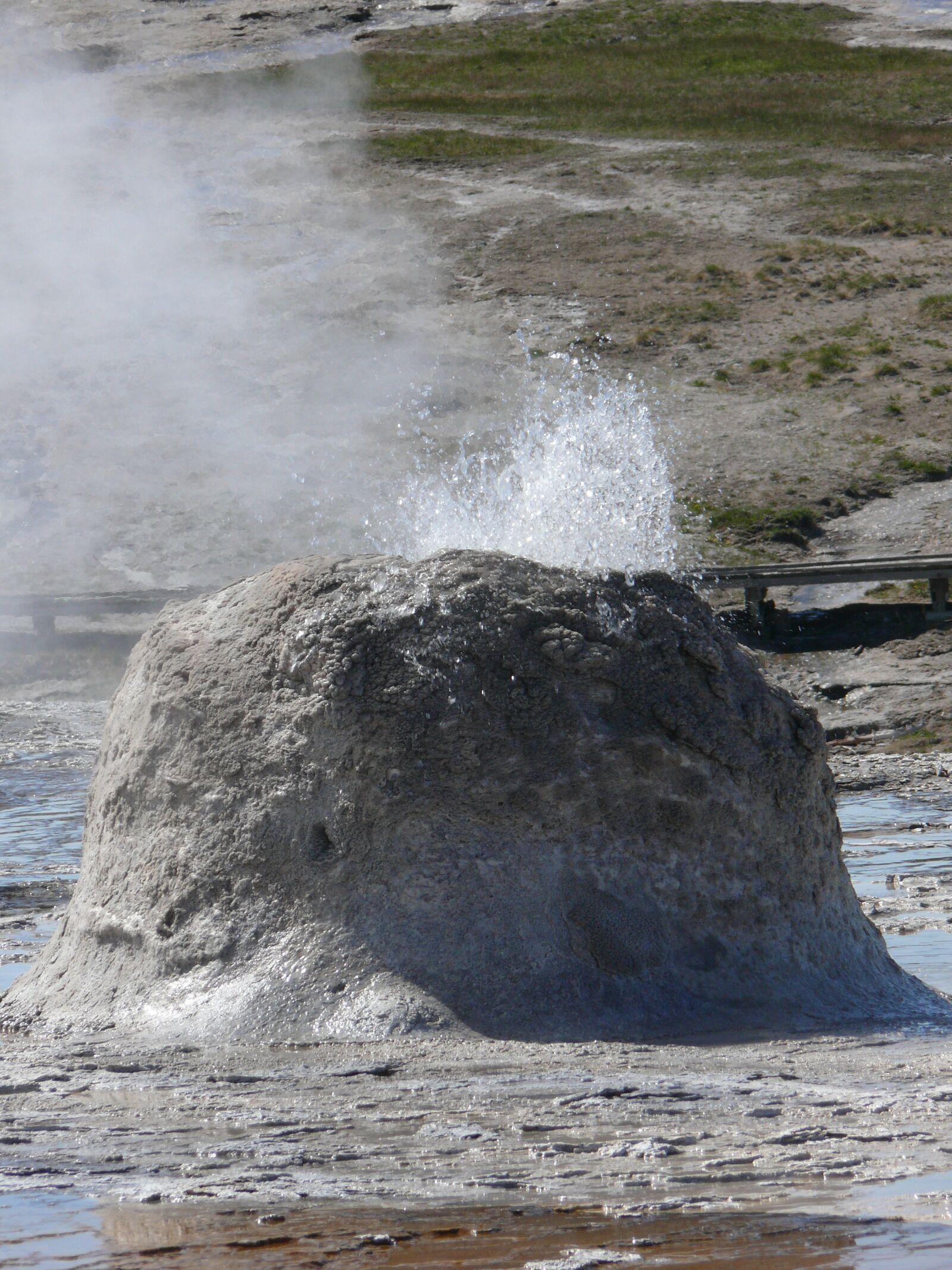 Panasonic DMC-FZ50 sample photo. Geyser, beehive geyser, yellowstone photography