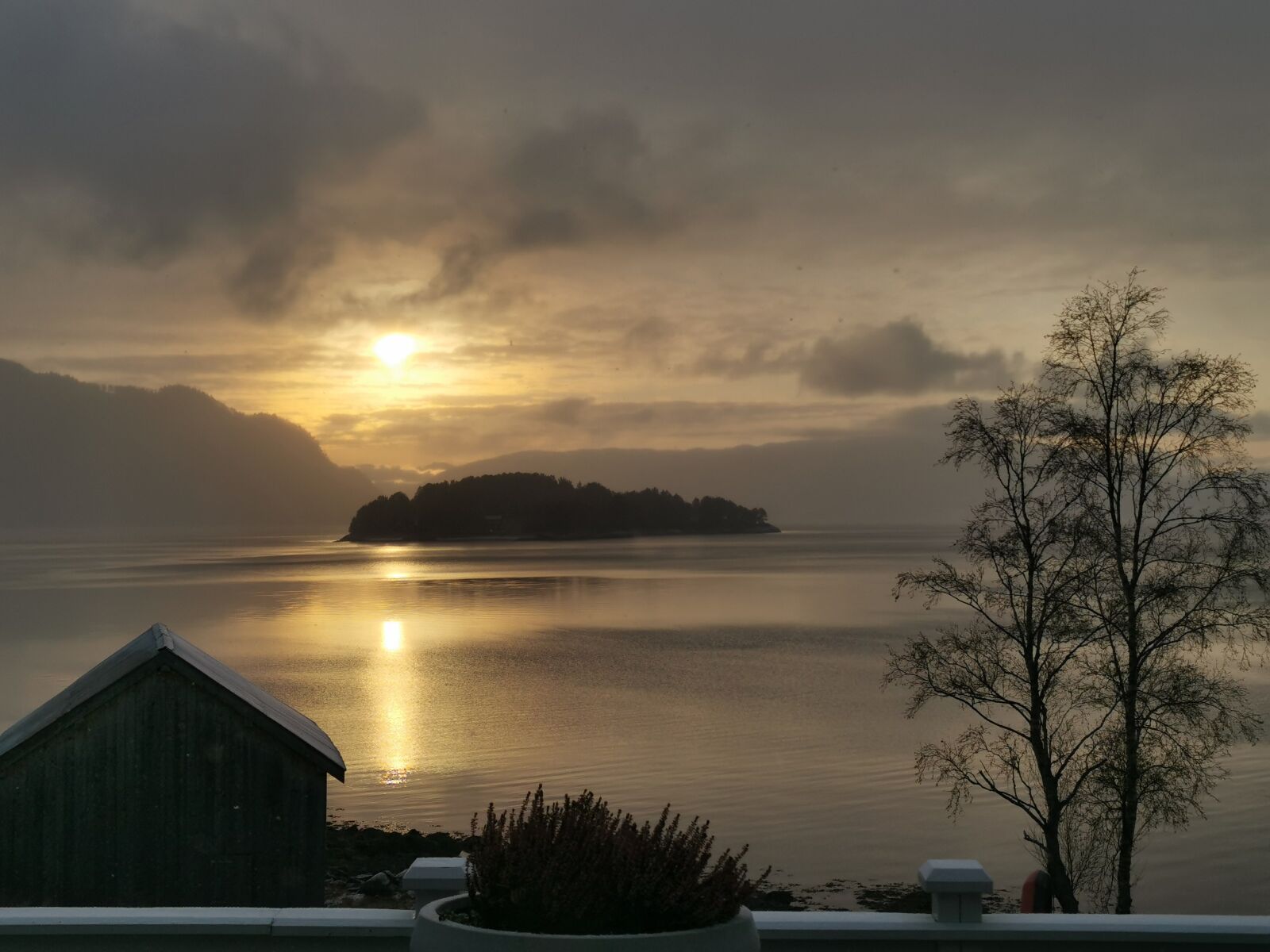 HUAWEI P30 Pro sample photo. Norway, nature, sun photography