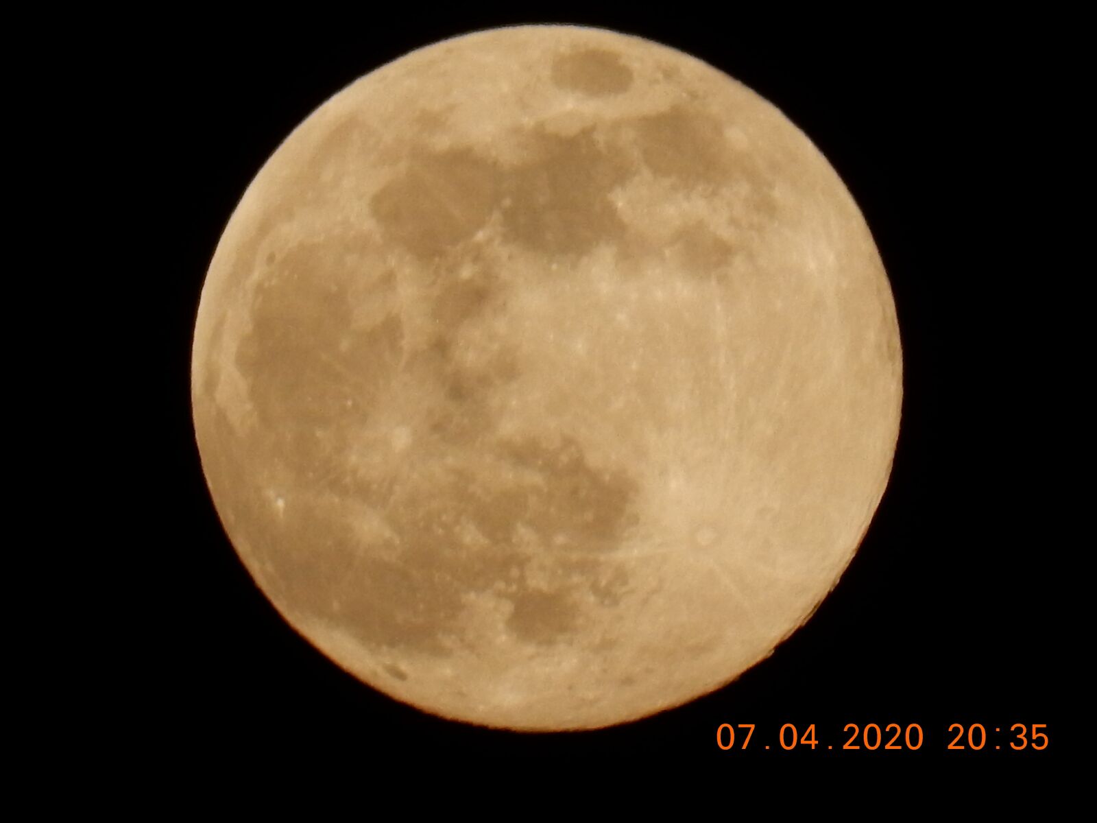 Nikon Coolpix S9900 sample photo. Moon, blood moon, full photography