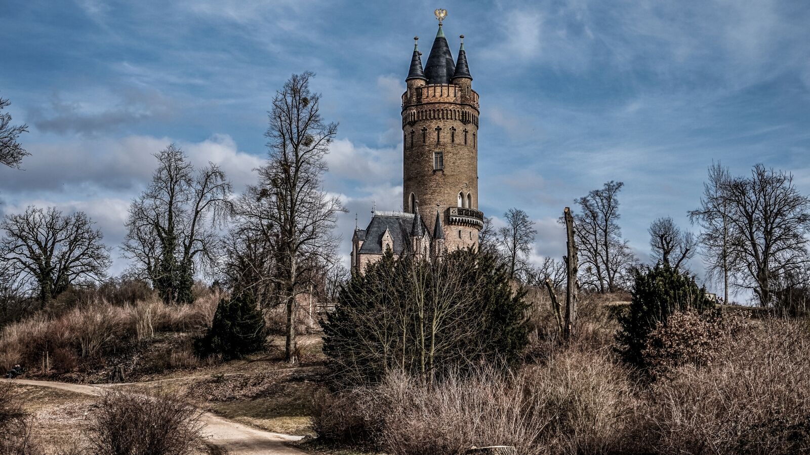 Sony Alpha a5000 (ILCE 5000) sample photo. Sky, architecture, tower photography