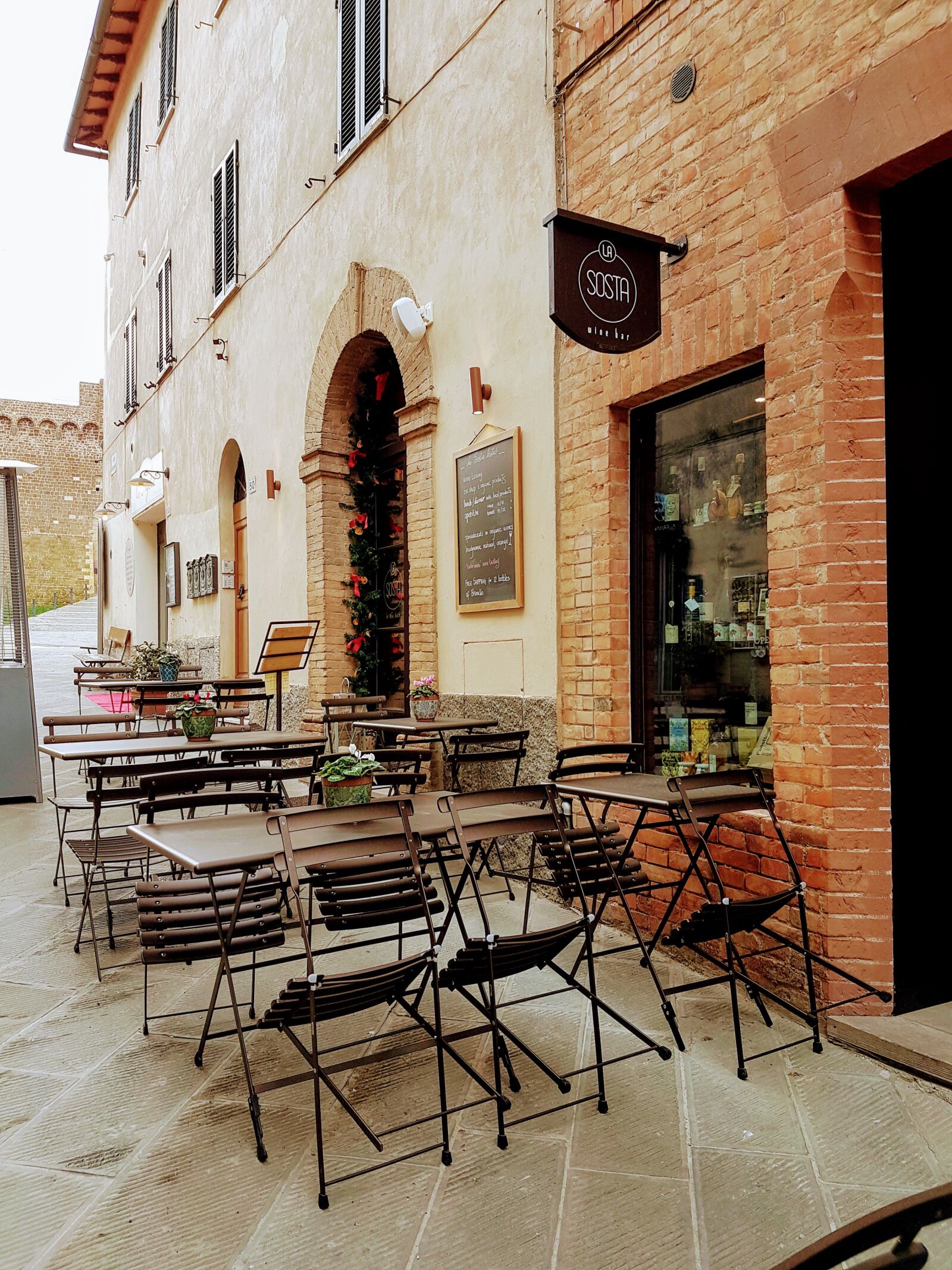 Samsung Galaxy S7 Edge sample photo. Montalcino, italy, cafe photography
