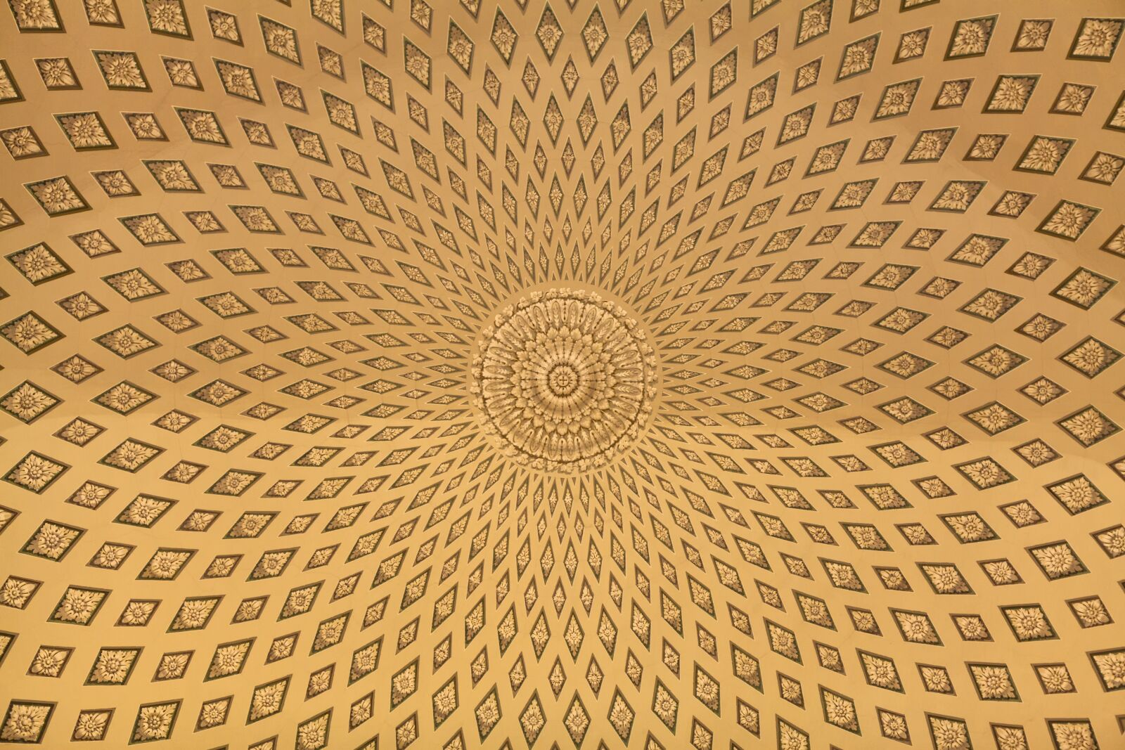 Canon EOS 5D Mark II sample photo. Pattern, architecture, blanket photography