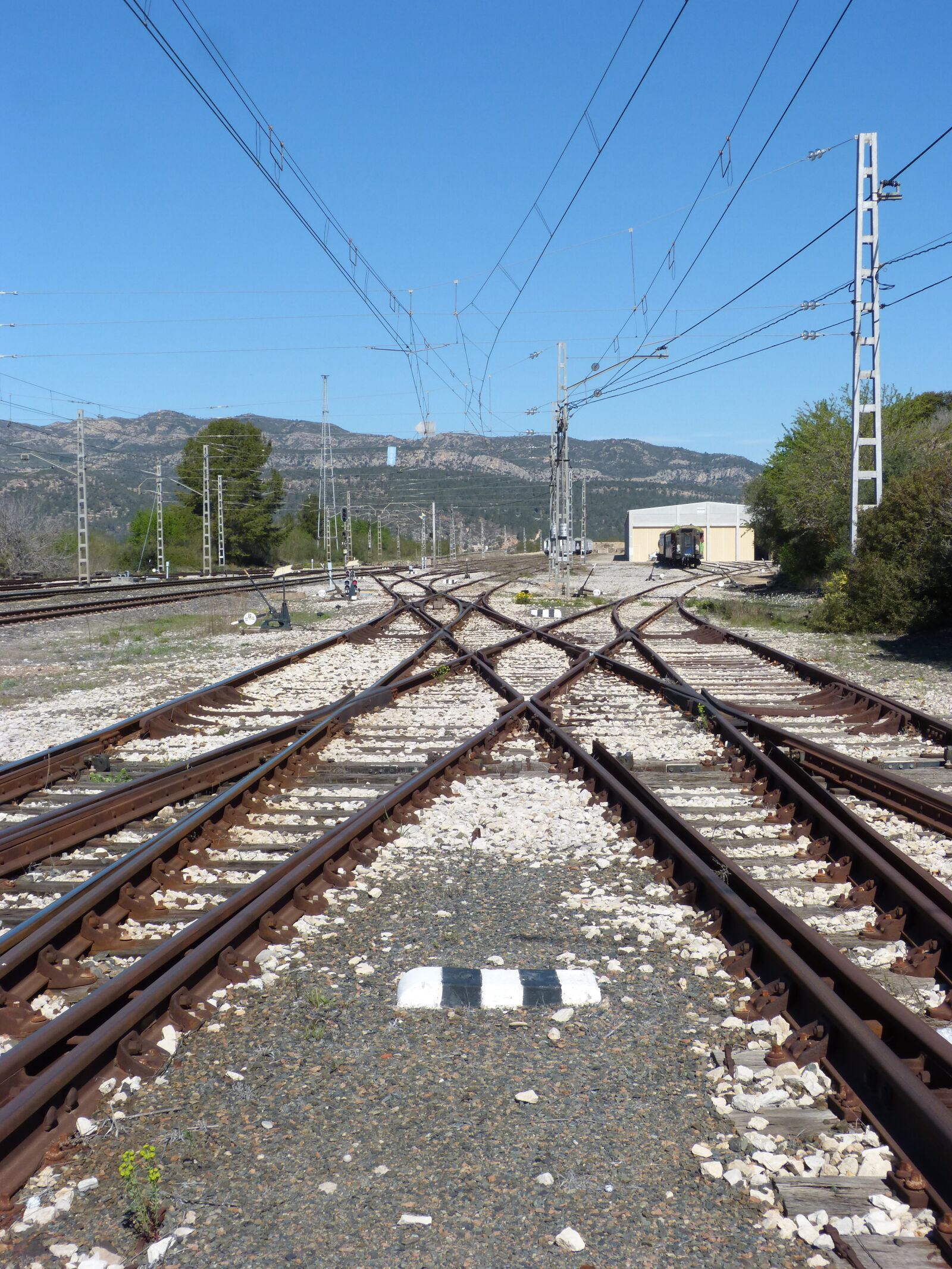 Panasonic DMC-FZ62 sample photo. Railway, railway line, change photography
