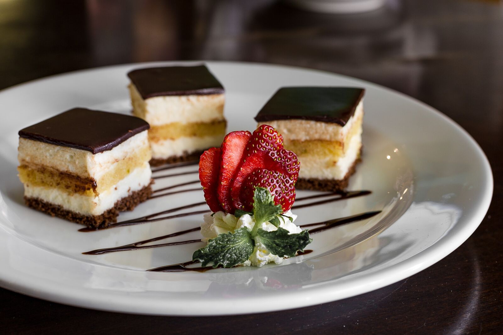 Canon EOS 6D + Canon EF 50mm F1.4 USM sample photo. Food, baking, chocolate photography