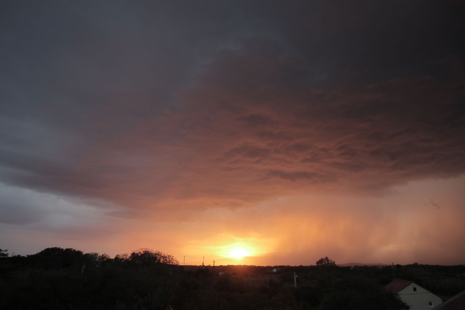 Canon EOS M100 sample photo. Sunset, beautiful, sky photography