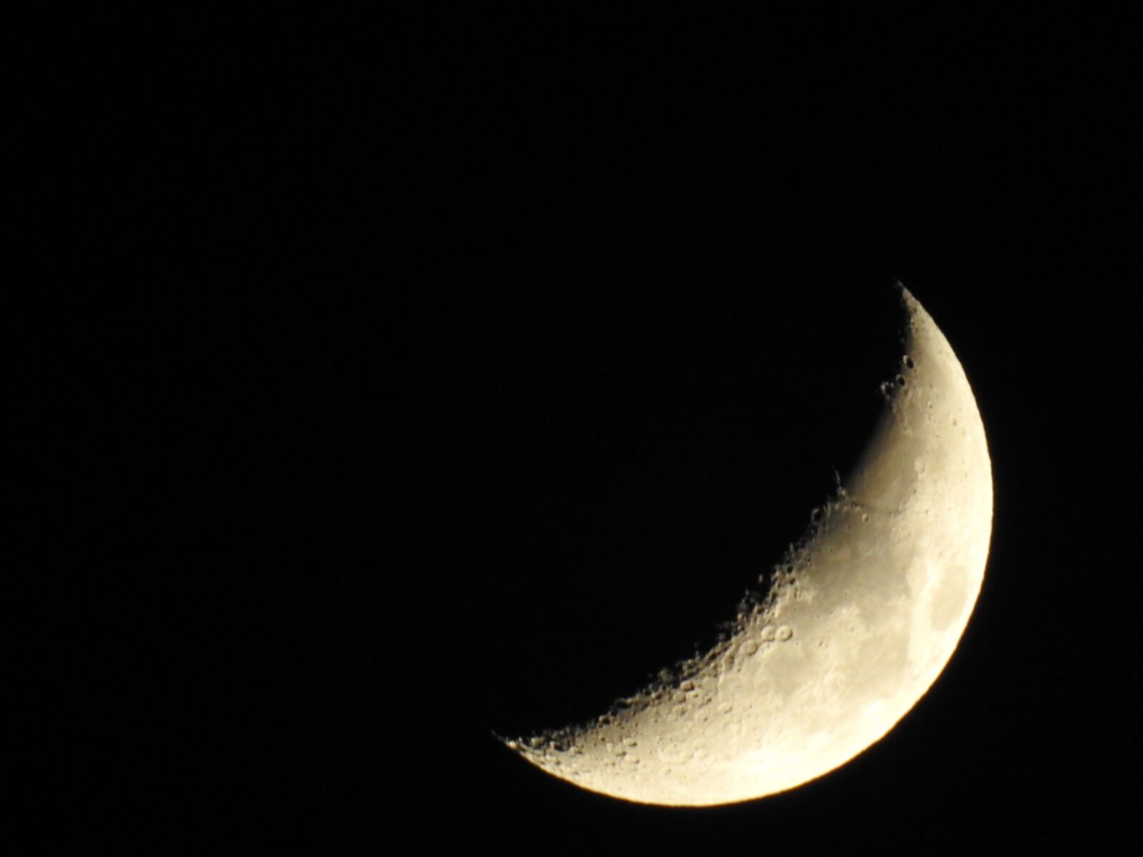 Nikon Coolpix P900 sample photo. Moon, half moon, night photography