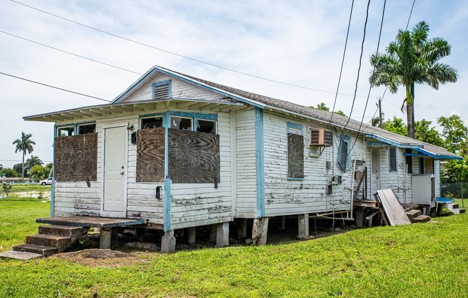 Tamron SP 24-70mm F2.8 Di VC USD sample photo. Old house, abandoned, building photography