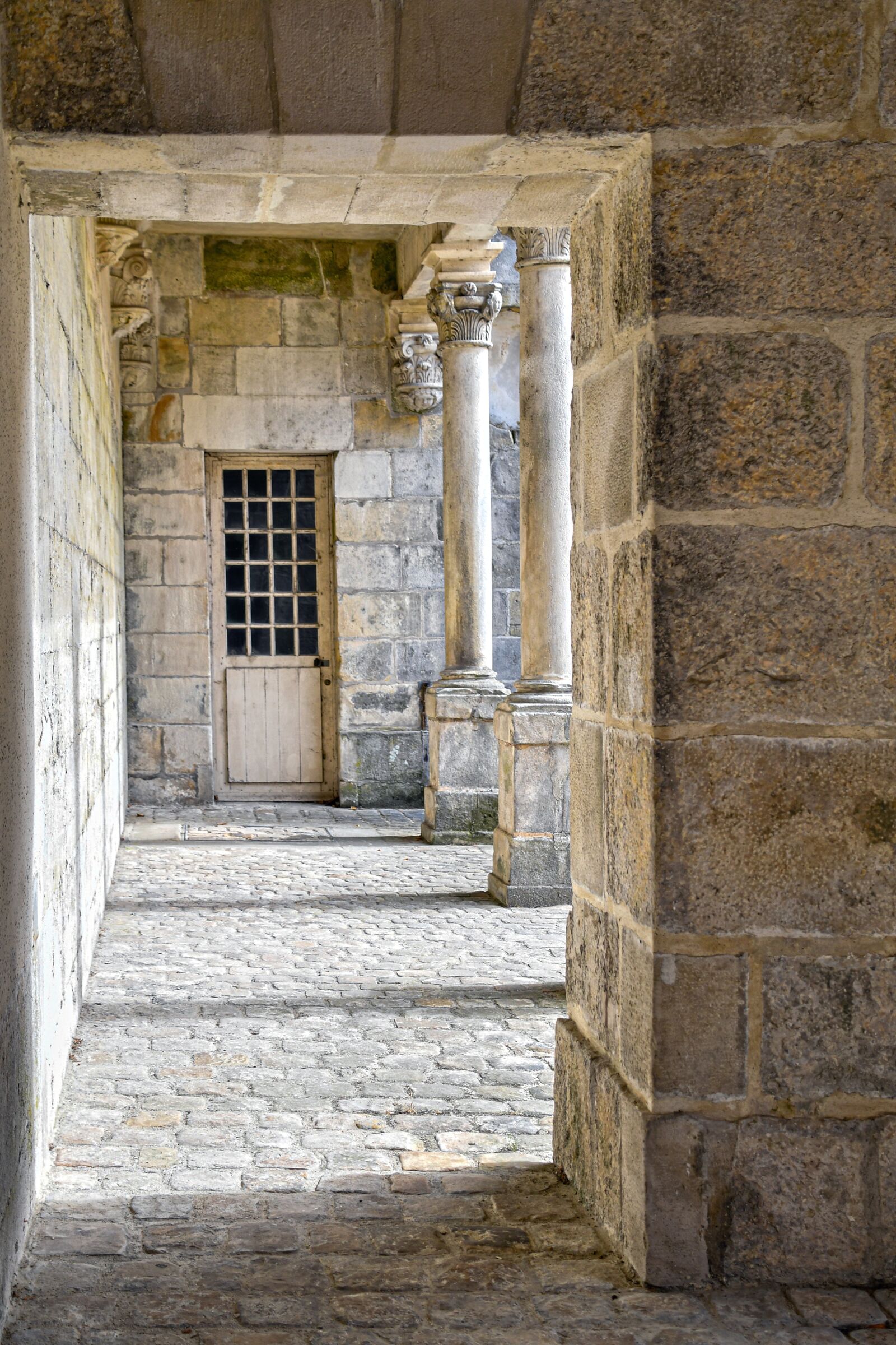 Nikon D500 sample photo. Door, passage, castle photography