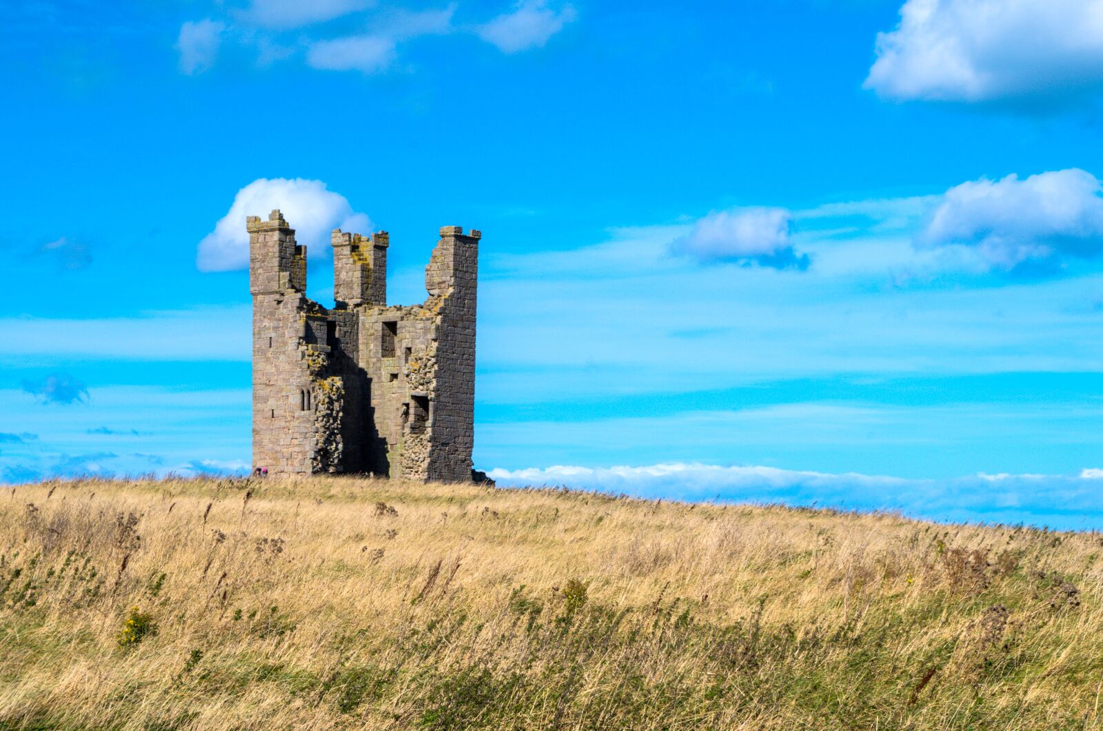 Pentax K-50 sample photo. Dunstanburgh castle, castle, ruin photography