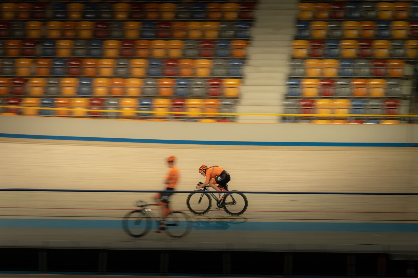 Tamron SP AF 70-200mm F2.8 Di LD (IF) MACRO sample photo. Speed, cycling, the track photography