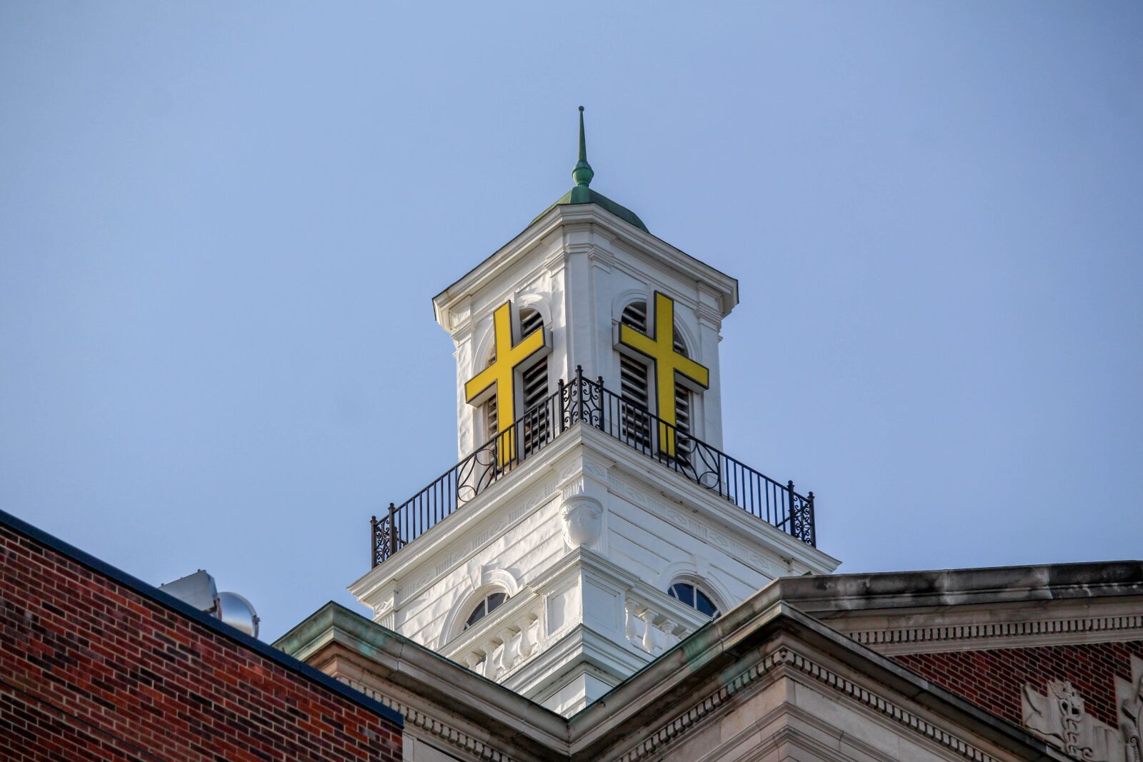 Canon EOS 700D (EOS Rebel T5i / EOS Kiss X7i) sample photo. Architecture, sky, building photography