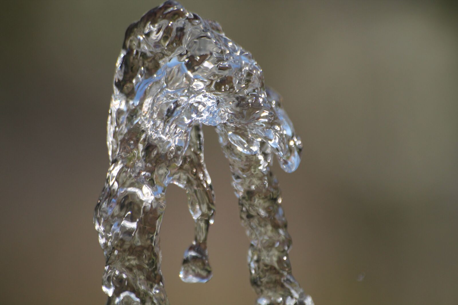 Canon EOS 1100D (EOS Rebel T3 / EOS Kiss X50) sample photo. Water, clear, fountain photography