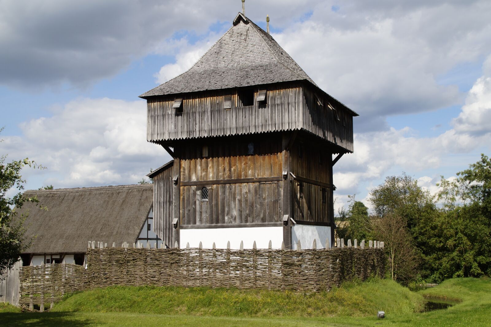 Sony SLT-A58 sample photo. Bach ritterburg, knight's castle photography