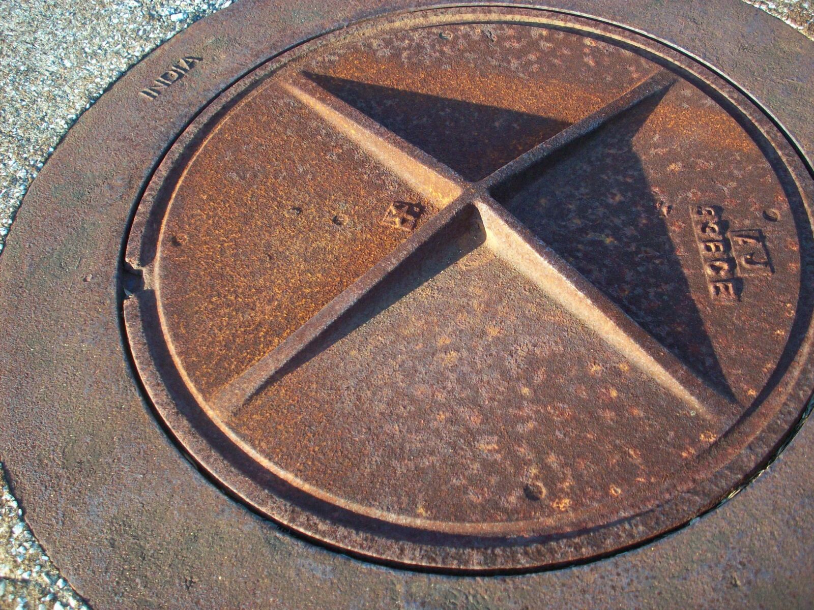 Kodak EASYSHARE M753 ZOOM DIGITAL CAMERA sample photo. Point, cross, star photography