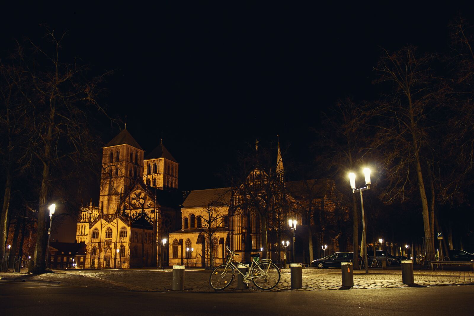 Canon EOS 1100D (EOS Rebel T3 / EOS Kiss X50) sample photo. Dom, münster, building photography