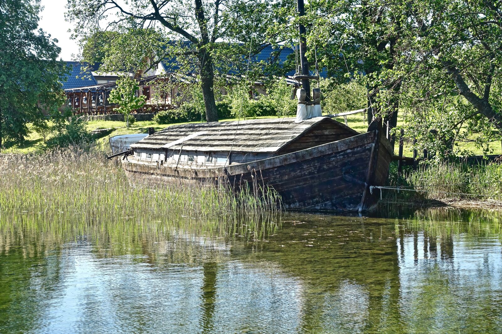 Sony Cyber-shot DSC-RX100 III sample photo. Boat, wooden, vessel photography