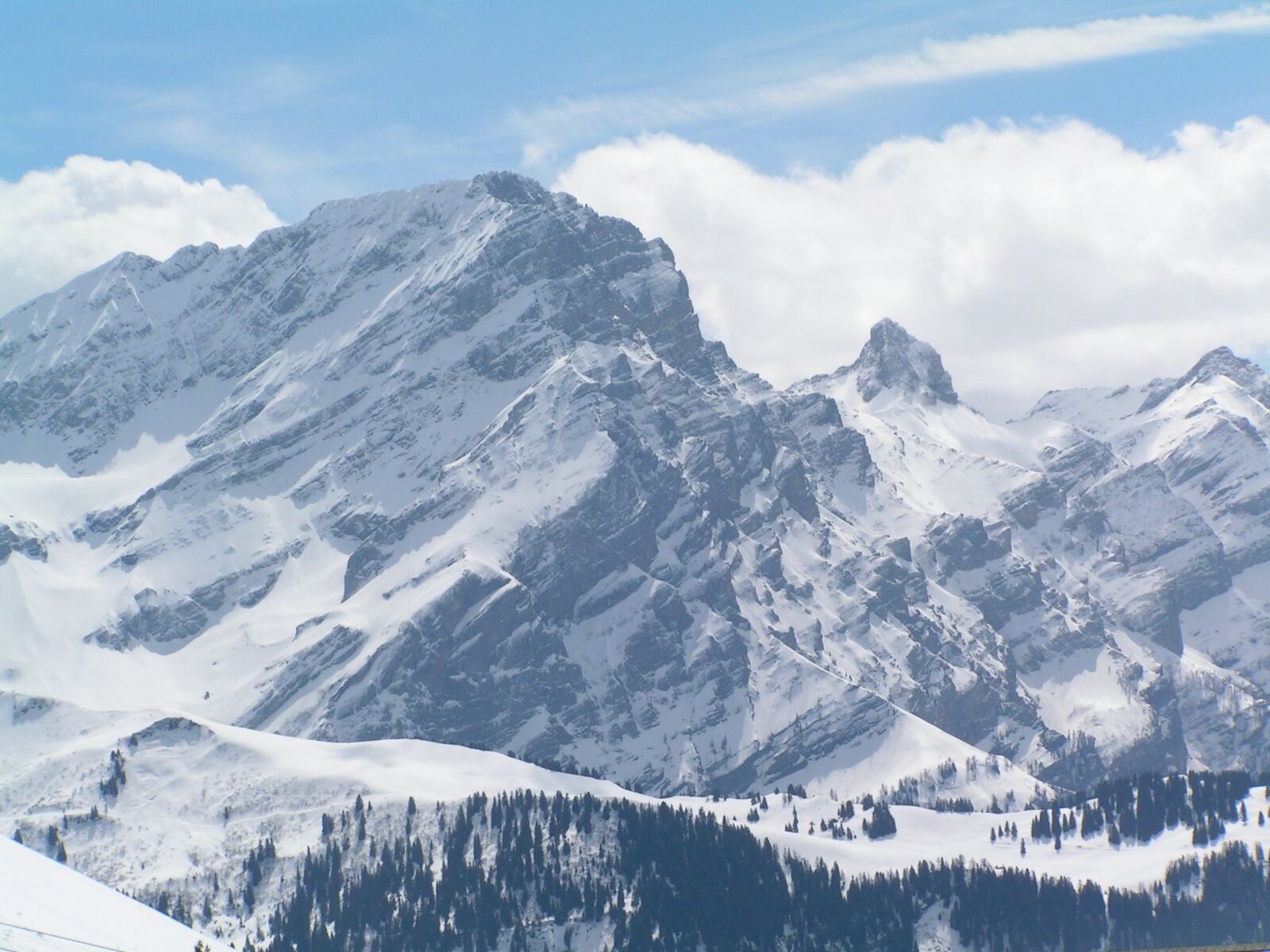 KONICA MINOLTA DiMAGE Z2 sample photo. Alps, mountains, snow photography