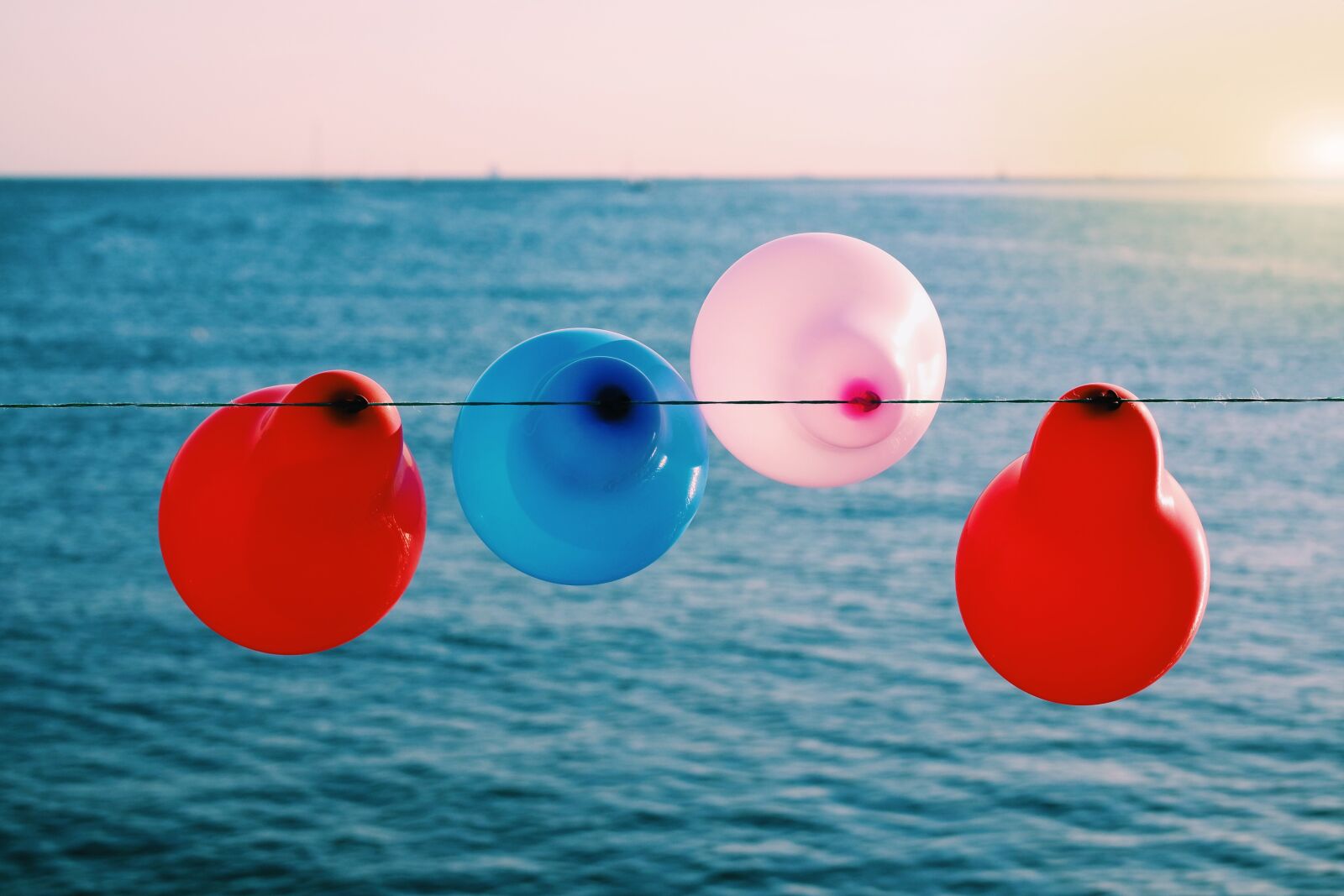 Samsung NX3000 sample photo. Balloon, colorful, red photography