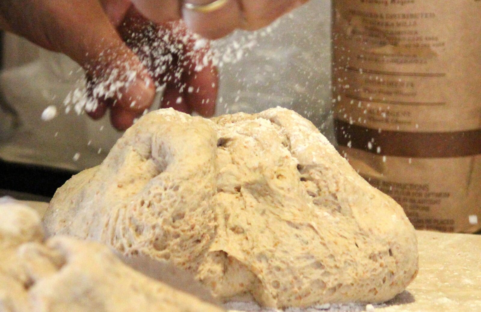Canon EOS 650D (EOS Rebel T4i / EOS Kiss X6i) sample photo. Bread, dough, flour photography