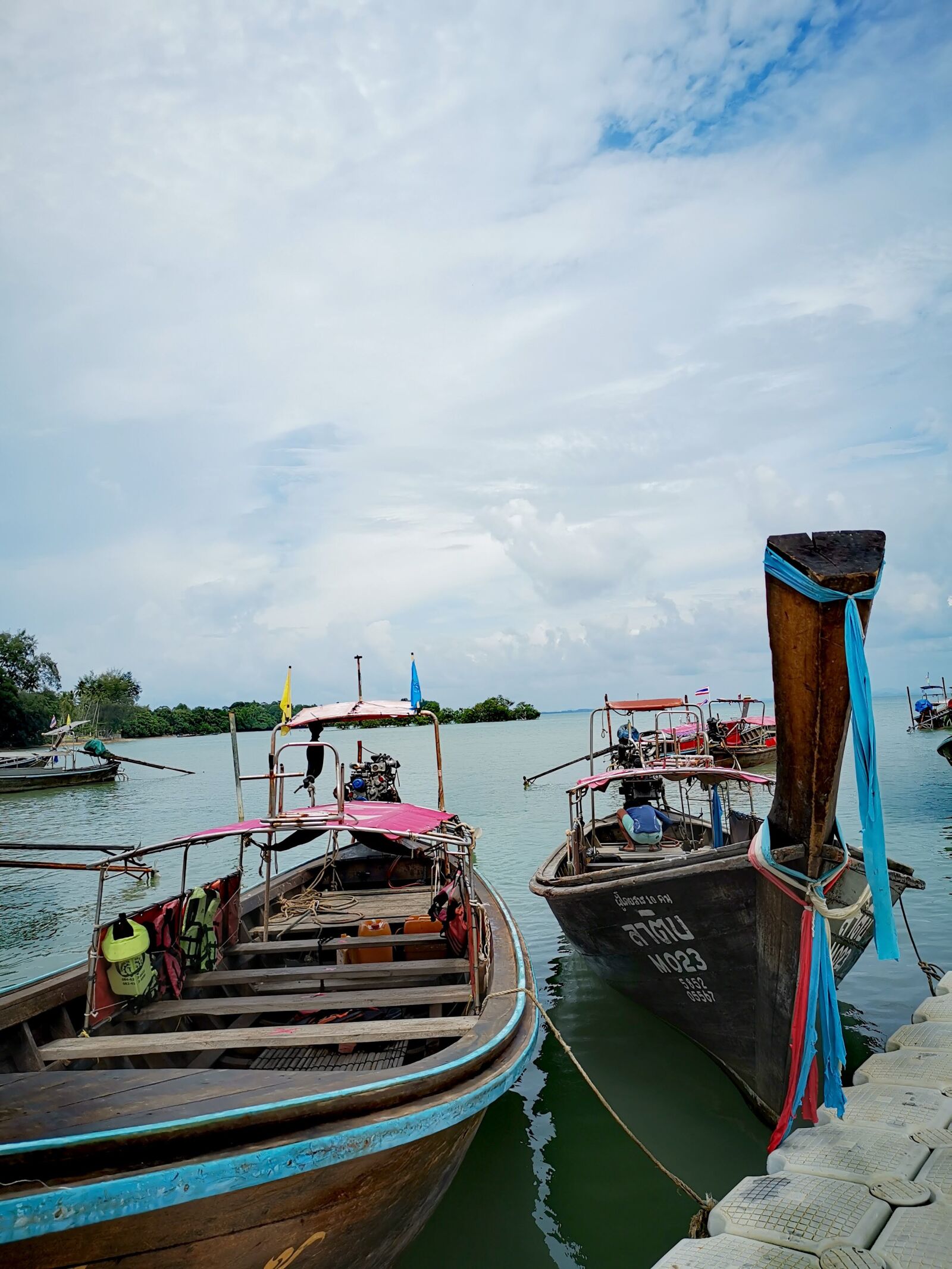 HUAWEI LYA-L29 sample photo. Castaway, ship, boat photography