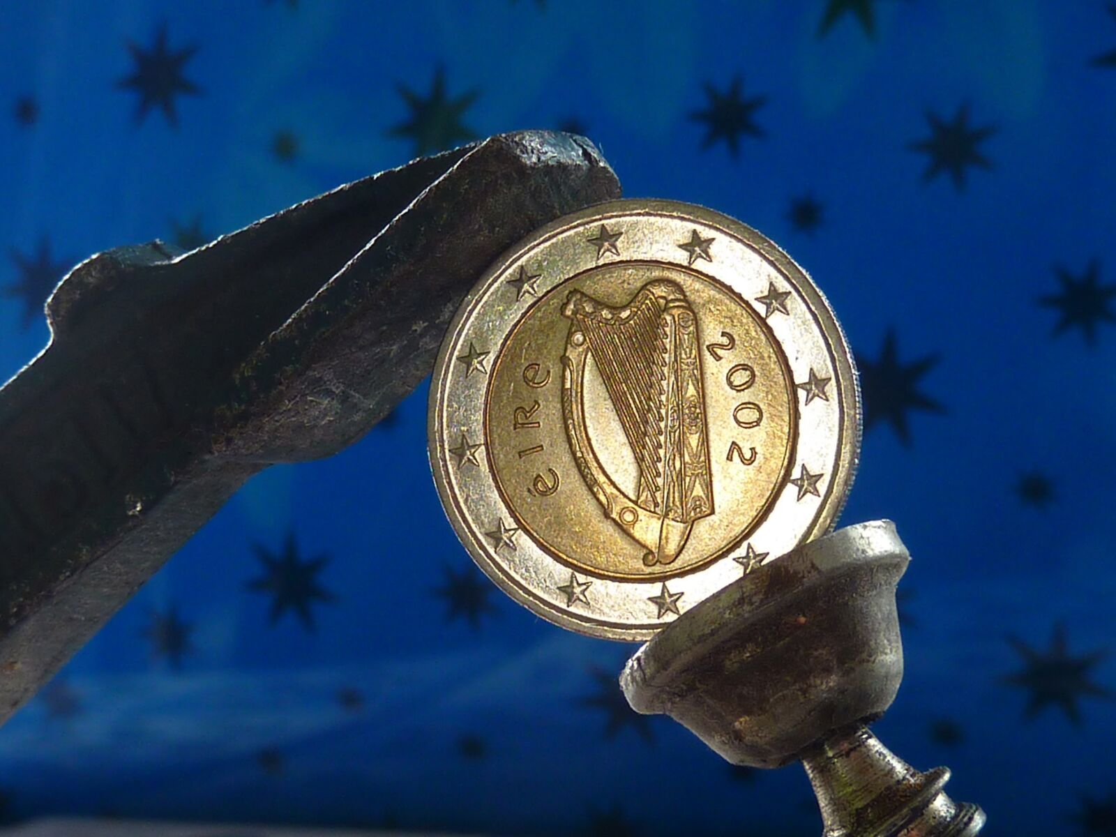 Panasonic DMC-TZ7 sample photo. Euro, currency, ireland photography