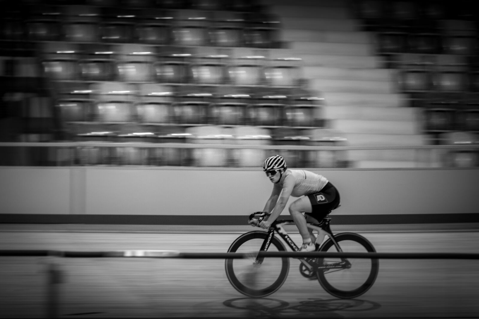 Tamron SP AF 70-200mm F2.8 Di LD (IF) MACRO sample photo. Speed, cycling, the track photography