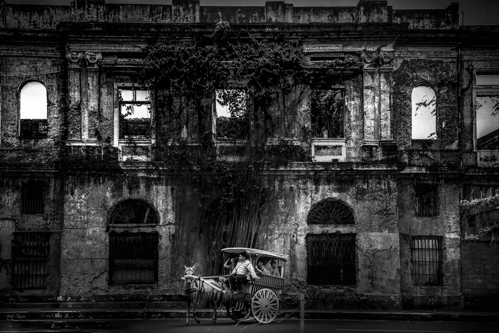Nikon D3100 sample photo. Intramuros photography