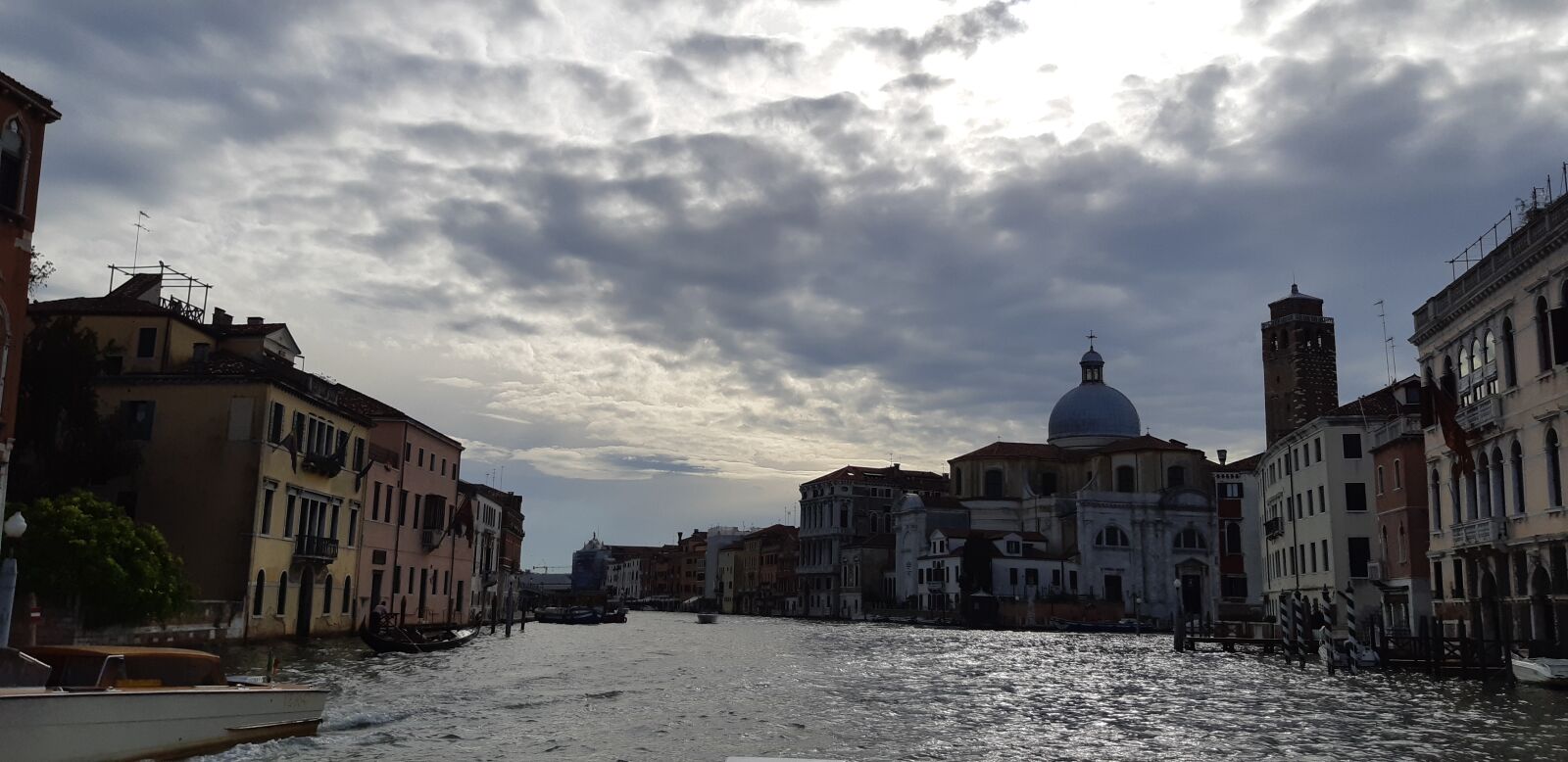 Samsung Galaxy A8(2018) sample photo. Italy, canal, v photography