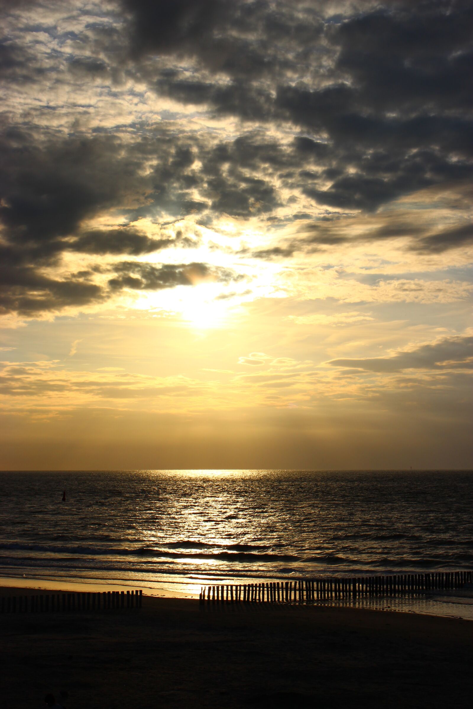 Canon EOS 600D (Rebel EOS T3i / EOS Kiss X5) sample photo. Cadzand-bad, netherlands, holland photography