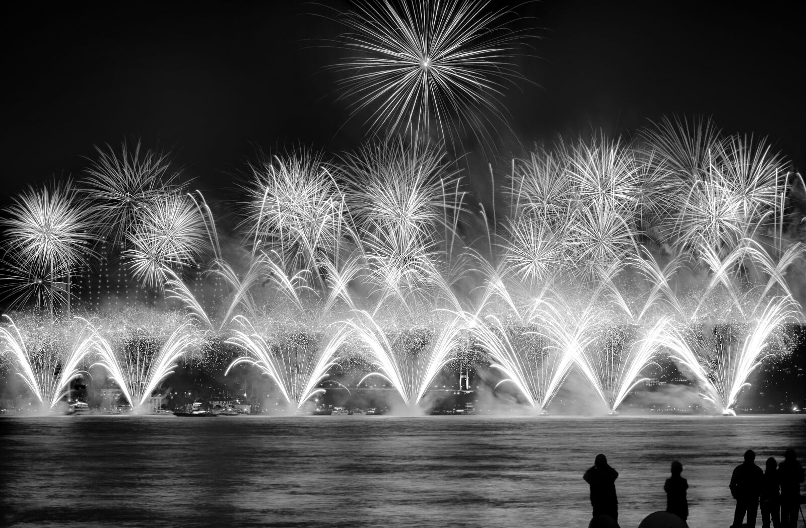 Nikon D700 sample photo. Long exposure, fireworks, night photography