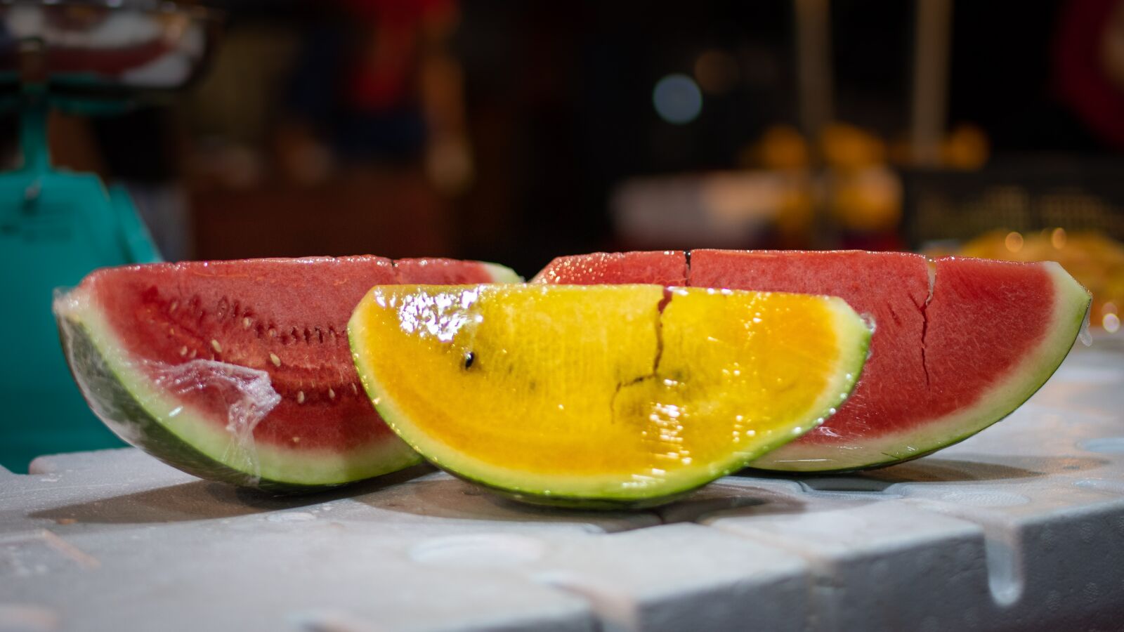 Nikon D500 sample photo. Red, yellow, color photography
